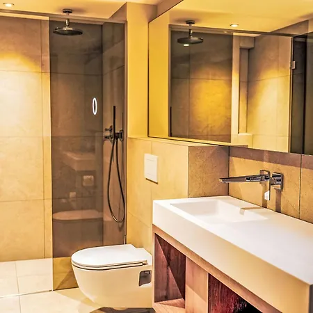 Iris-3 By Interhome 3*